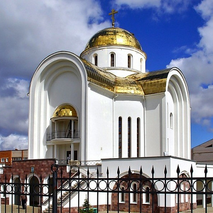 Входная группа Храм Георгия Победоносца - Воткинск. 