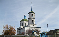 Входная группа Храм Успения Божией Матери села Короленко.  Короленко,  7