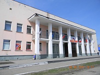Входная группа Дом культуры железнодорожников.  Гагарина,  29