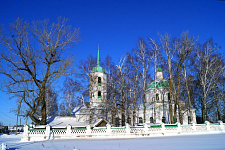 Входная группа Свято-Илиинский храм села Новогорское.  Набережная,  34